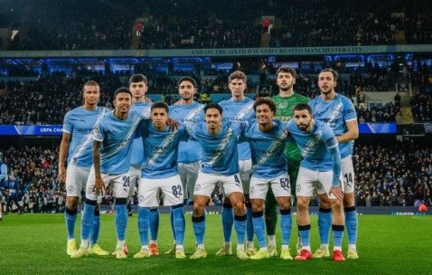 欧冠精彩一夜：10人巴萨0-3完败切尔西，曼城主场不敌勒沃库森