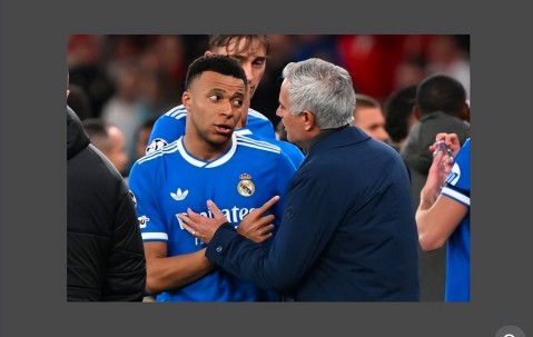 姆巴佩痛批对维尼修斯发表种族歧视言论的20岁前锋：不该再踢欧冠