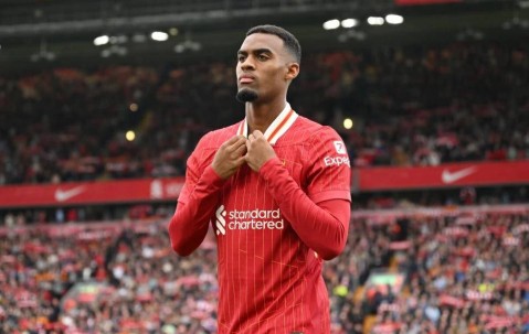 利物浦重磅续约中场核心，周薪高达28万英镑，球队薪资结构迎来新挑战