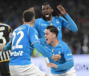 欧冠淘汰赛对抗升级，战术比拼进入开云高难度阶段