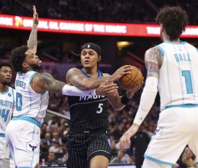 鲍尔16+6+7班凯罗23+7 黄蜂大胜魔术