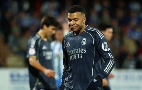 后防再现漏洞！姆巴佩造三球助皇马险胜晋级国王杯16强 西甲劲旅爆冷出局