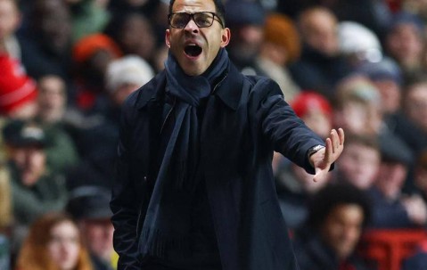 三队喜迎大礼！争五小循环开启，切尔西率先点燃战火，曼联进军欧冠信心十足