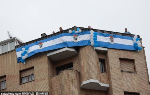 西乙升级附加赛决赛次回合：卡索拉破门 皇家奥维耶多总比分3-2米兰德斯升西甲
        
    西乙升级附加赛决赛次回合：卡索拉破门 皇家奥维耶多总比分3-2米兰德斯升西甲